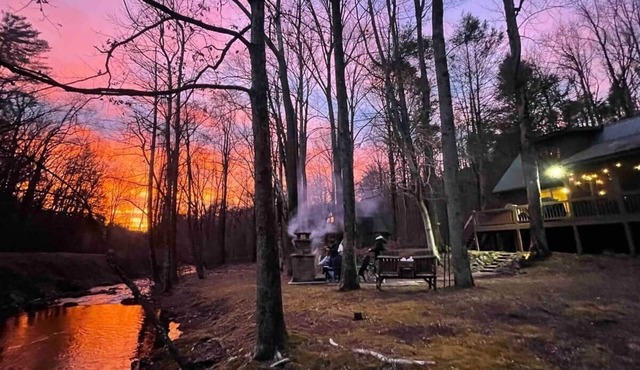 Creekside Ellijay Cabin, Hot Tub, Trout Stream, Outdoor Fireplace