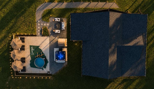 Discover Elevated Wellness Pool Sauna Hot-Tub Mountain Views Secluded in Talking Rock