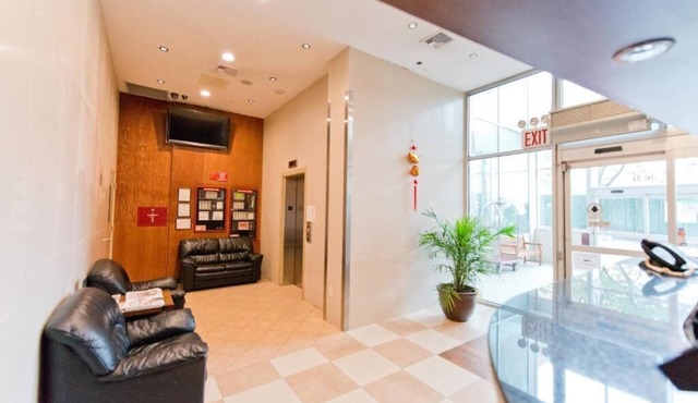 Dynasty Hotel and Suites New York LaGuardia Hotel