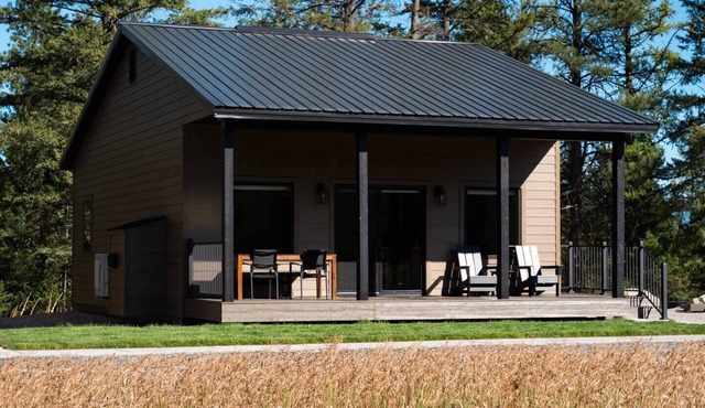 Experience Simple Montana Luxury (Cottage #4)