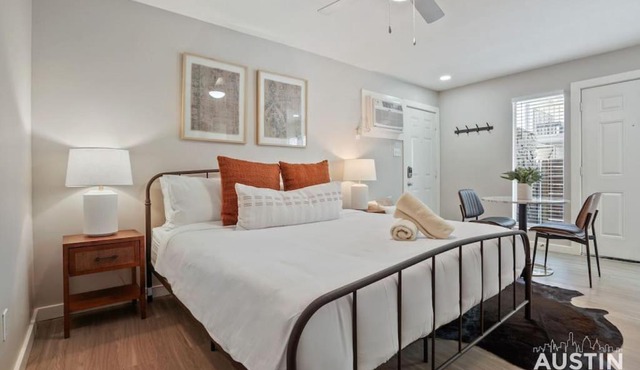 Explore Austin Life Studio Near Guadalupe St