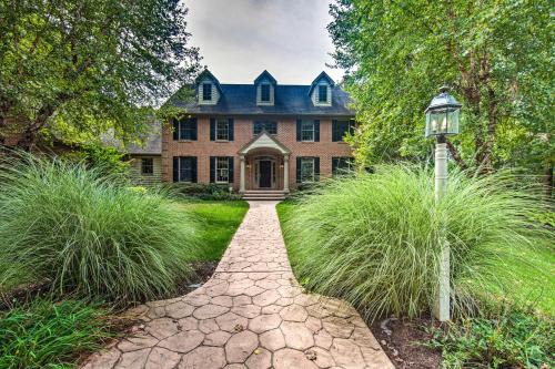 Extravagant Atglen Manor w/Private 60-Acre Land!