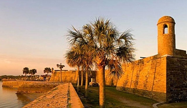 Fall Discount/Close to St Augustine/Steps to Beach, Pool, Dock/Beach Supplies
