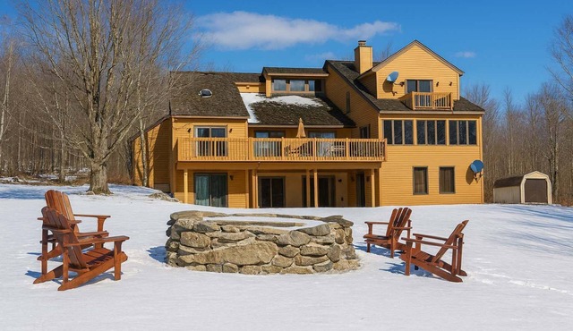 Family-Friendly Windham Estate, Swimming Pond, Spa