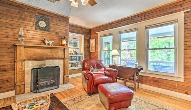 Fish, Float & Relax Fireside: Home Near New River!