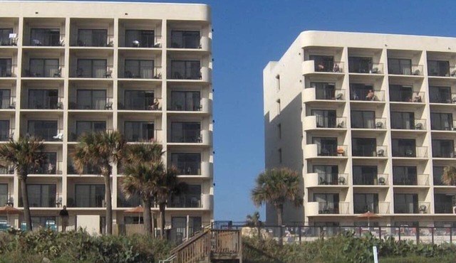 Gorgeous Oceanview Condo