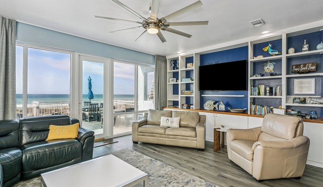 Gulf Front End Unit 4 Bedroom Pet Friendly with Private Elevator in Pensacola Beach