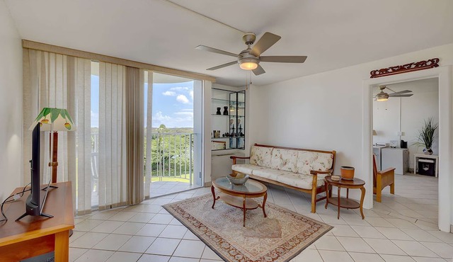 Hilo Lagoon Centre - 4BR Condos - Sleeps 12