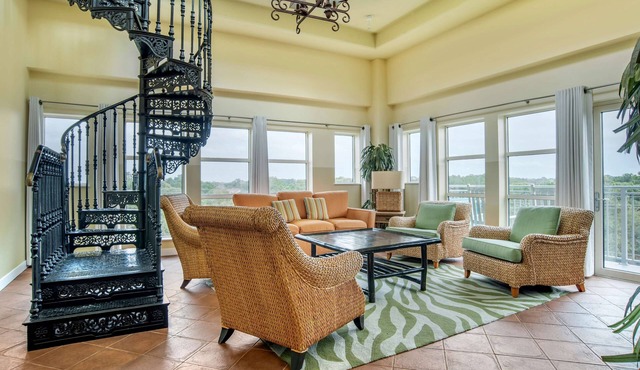 Hilton Grand Vacations Club in Sandestin Golf & Beach Resort