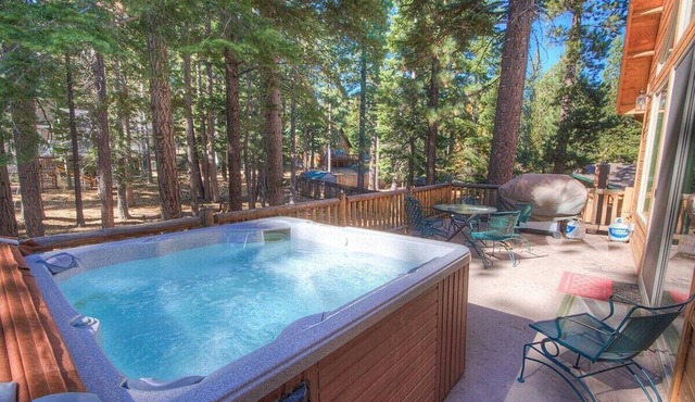 Hot Tub | Sauna | Pool Table | BBQ | Sleeps 16