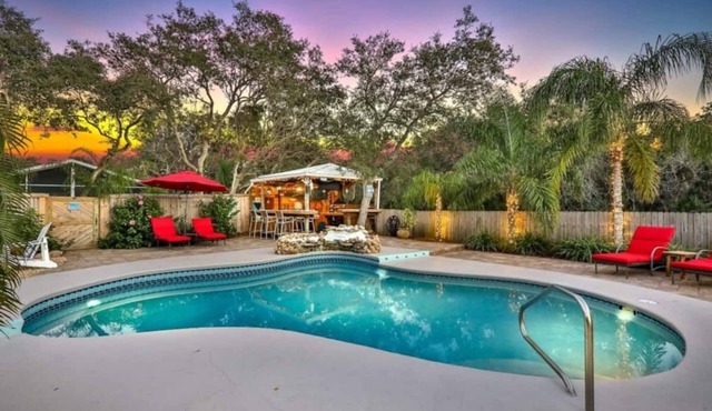 Island Oasis -TWO Homes, TWO Heated Pools, Hot Tub