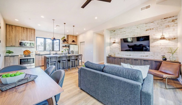 LaFave-Luxury Villa at Zion: Echo Canyon