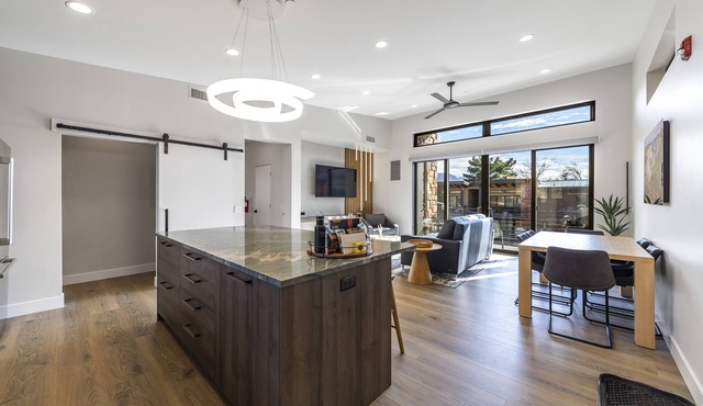 LaFave-Luxury Villa at Zion: East Temple