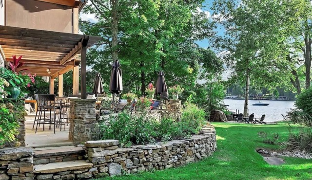 Lake George 3 Cabin Oasis w/Dock Access