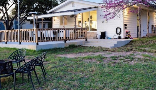Lake Travis Cabin | Private Dock + Wine Trail