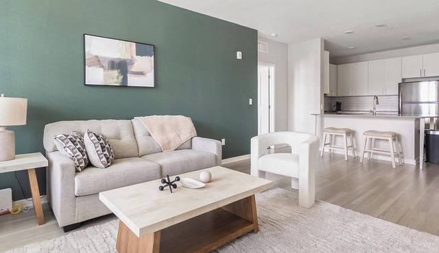 Landing | Beautiful 3BD, Gym