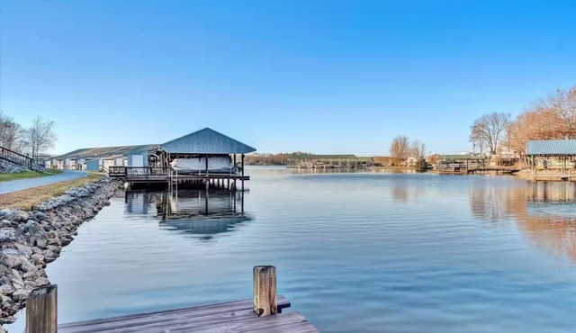Lazy Bear at SML -Sleeps 6, Dock, Beach, Pool, Patio, Golf, View
