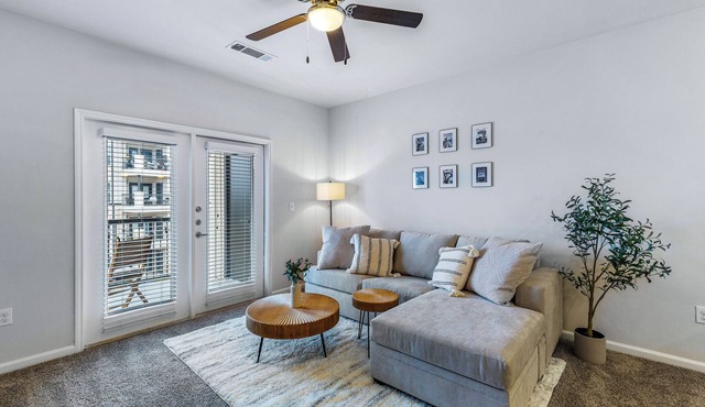 Long Stays Welcome! Pool, Free Parking, & Balcony