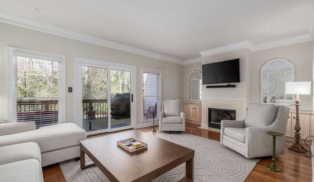 Luxury in the Heart of Vestavia Hills!