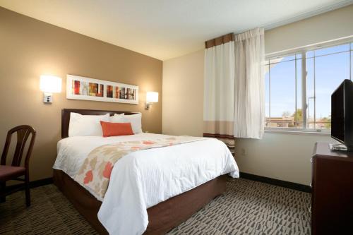MainStay Suites Detroit Auburn Hills