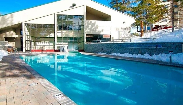Mountain Serenity 2BR w/Fireplace & Stunning Vistas at Ridge Sierra