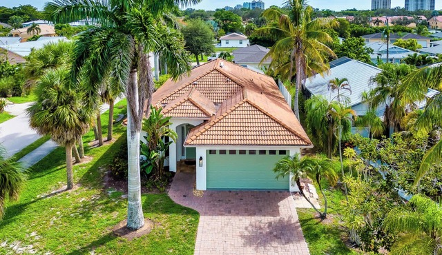 Neapolitan 3BR Tropical Pool Home | Walk to Beach