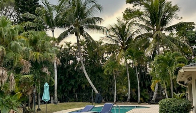 NEW! Private Tennis Ranch in Lake Worth - Serene & Tranquil Retreat, BBQ & Pool!