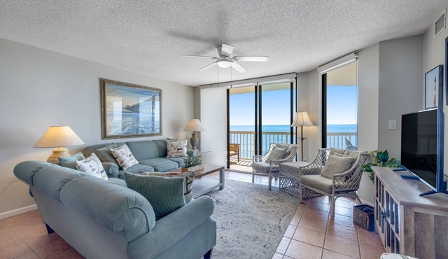 Oceanfront, third-floor villa with great views, balcony & 2 shared pools in Folly Beach