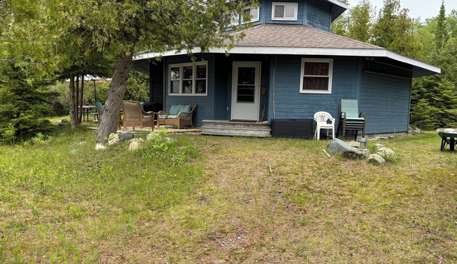 Octagon Beach House Enjoy a tranquil getaway w/private beach on Lake Michigan