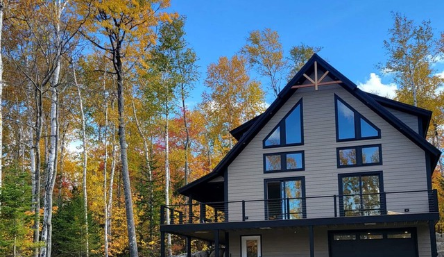 On Mountain New Construction 4 bed 3 bath Chalet