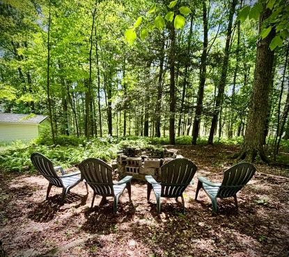 Peaceful 5-Acre Escape Near Animal Adventure with California King & Fire Pit
