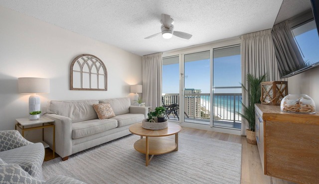 Penthouse at Pelican Beach Resort 2 bedroom 2Bath Stunning Gulf Views