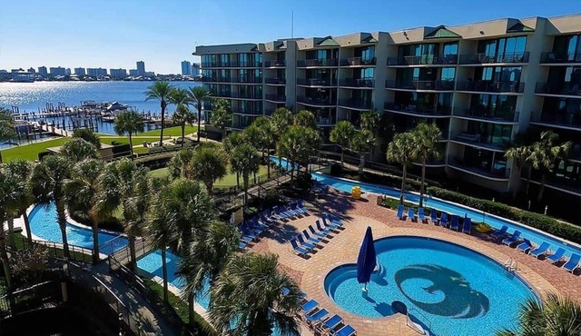Phoenix On The Bay Million Dollar View with Boat Slip