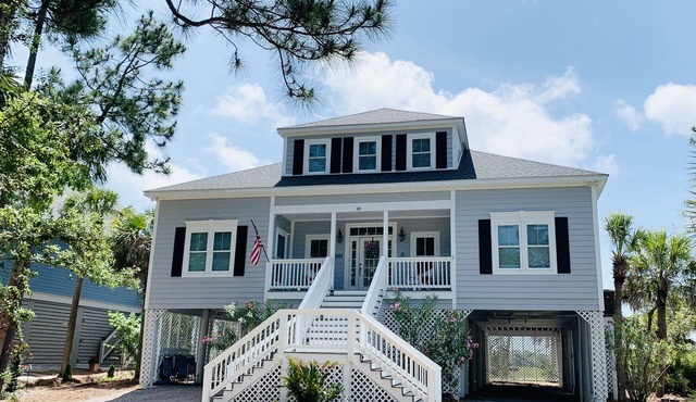 Plenty of room for the whole family on Harbor Island!