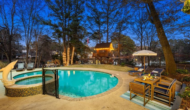 Pool, Tree House, Kids Game Room, Grilling & 20 Minutes to Atl Attractions