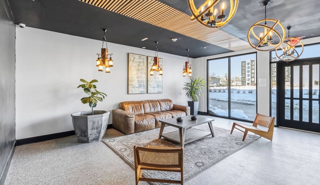 Private Luxury One Bedroom with Living Room, Pool & Garage