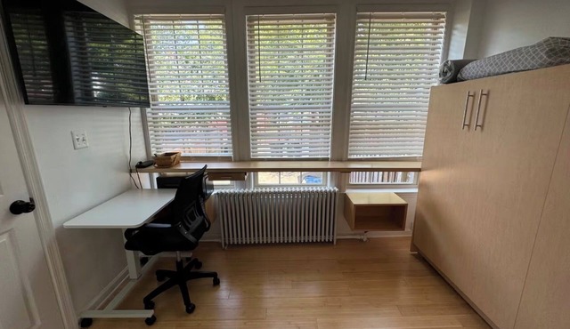 Private studio apartment in Washington