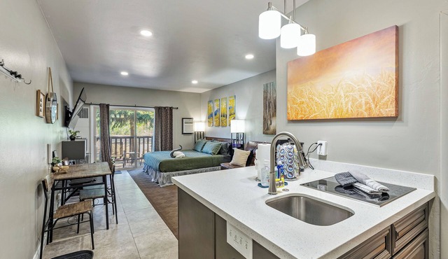 Relaxing end unit getaway in the heart of park city