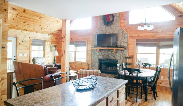 Relaxing peaceful cabin retreat
