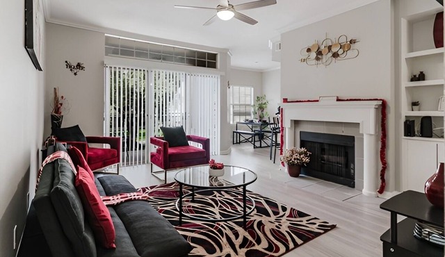 SAVE BIG? Walkable Uptown Dallas 2BR/Nightlife
