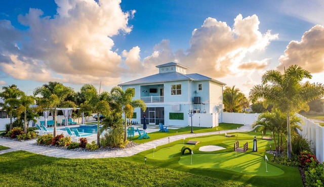 Seaside Boca (Pool + Sauna + Mini Golf + Spa)