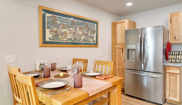 Shared Yard + Fire Pit: Airy Anchorage Apt! in Anchorage