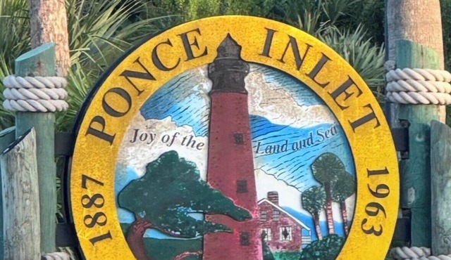 Spacious 3B/3B a condo with AC across from the beach in charming Ponce Inlet FL