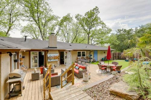Spacious Atlanta Home w/Yard ~ 9 Mi to Downtown