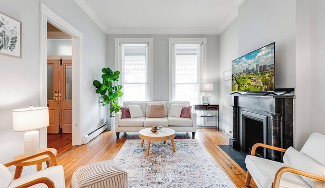 Spacious Fan District Stay | 3BR Comfort