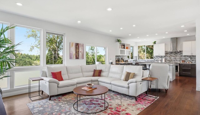 Spacious Luxe Home + Movie Theater + Easy Downtown Access + BBQ