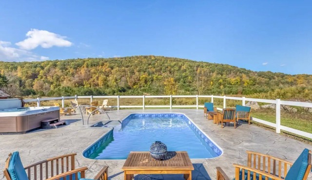 Spacious Modern Catskill Farmhouse - Hot Tub, Pool, Fire-Pit, Views