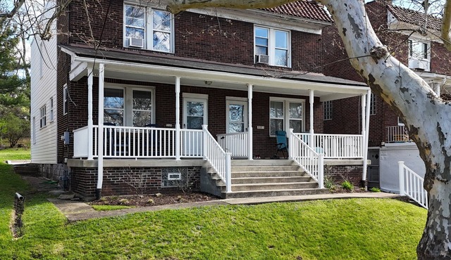 Squirrel Hill Haven Urban Getaway!