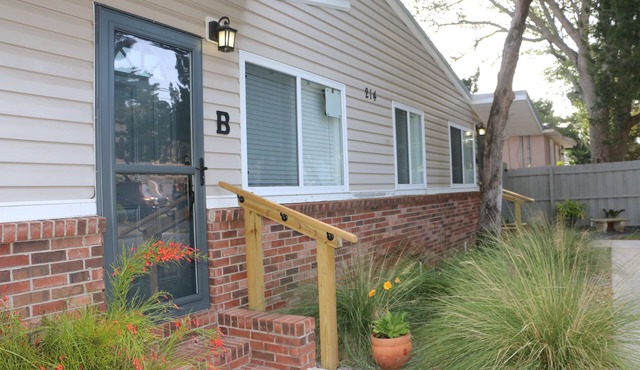 St. Augustine Beach Vacation Home. Two weeks or 3 months. Available now!