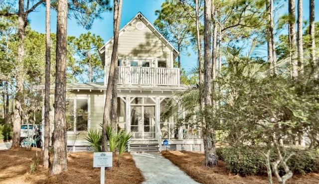 Steps from pool and Beach-Renovated-`Texas Tide`